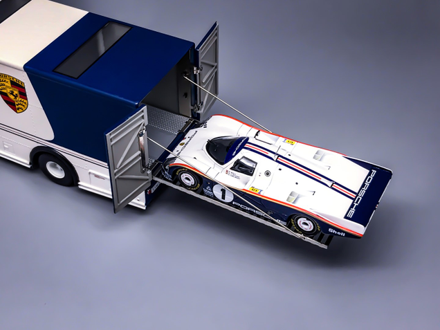 Illustration for article titled Renntransporter (picture-heavy content)